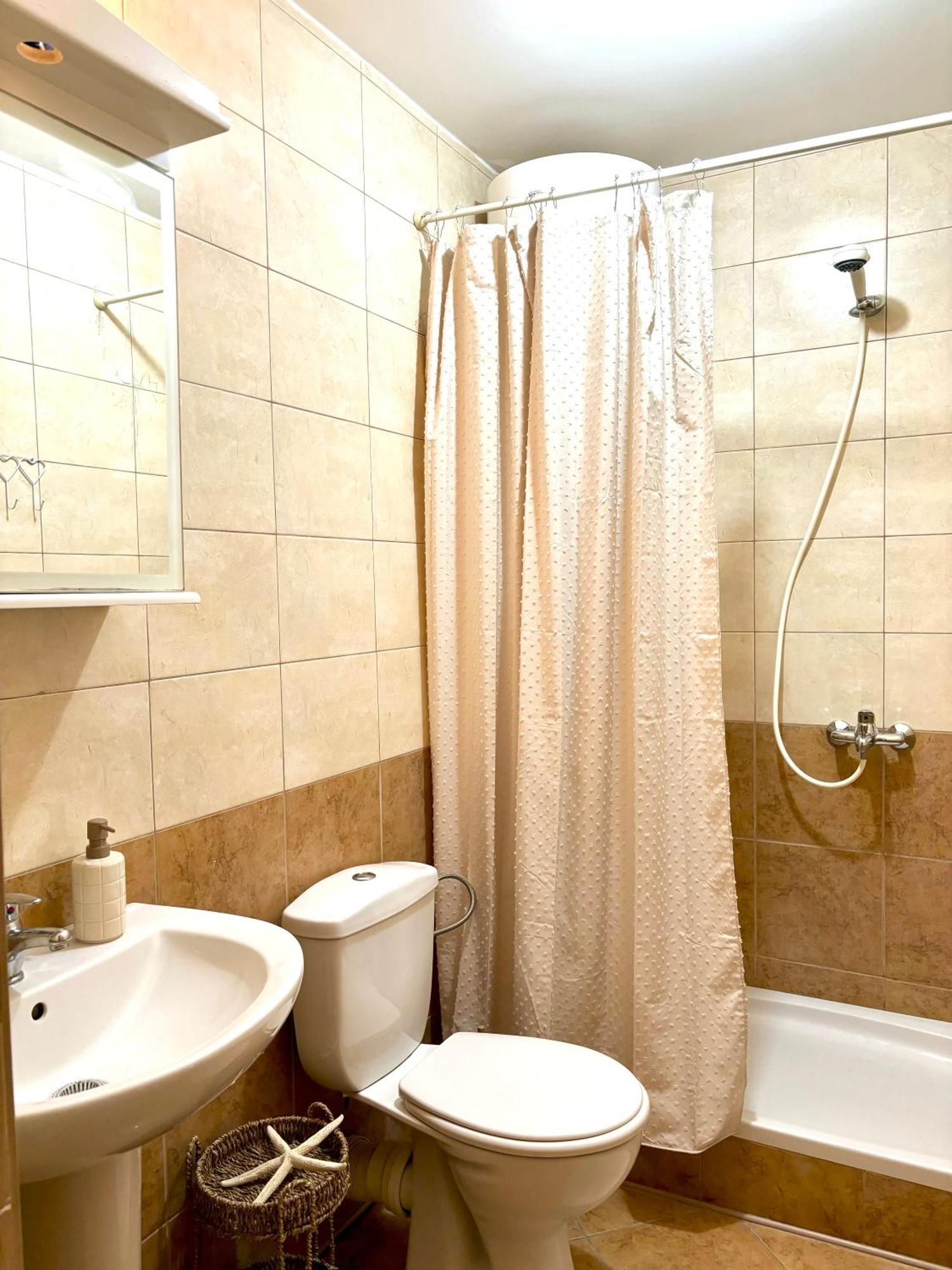 Apartment Tri Kiparisa Tivat Buitenkant foto