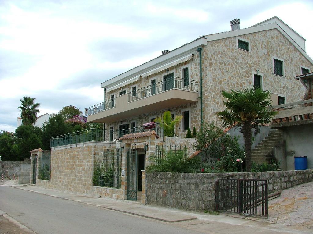 Apartment Tri Kiparisa Tivat Kamer foto